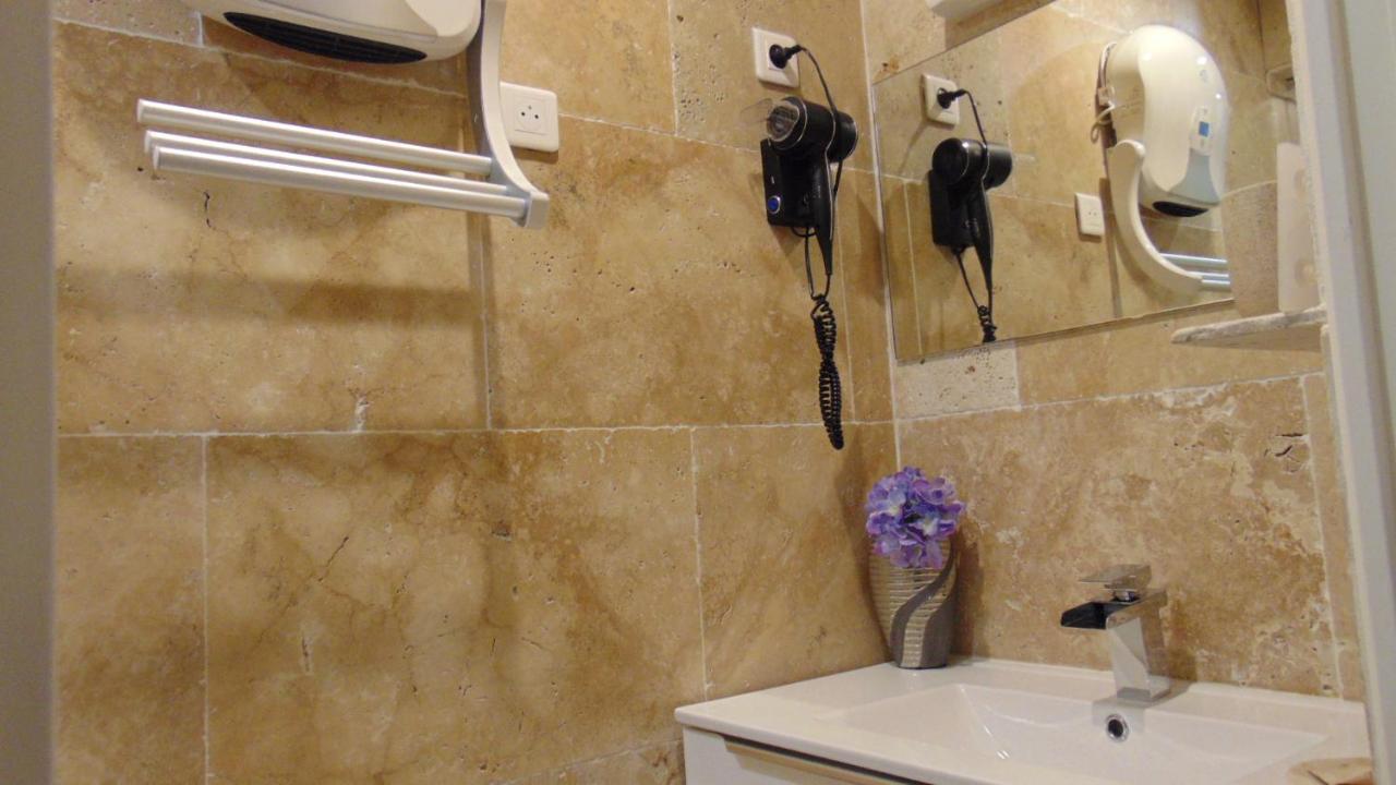 Apartment Au Coeur De L'eze Avec Jacuzzi La Tour-d'Aigues