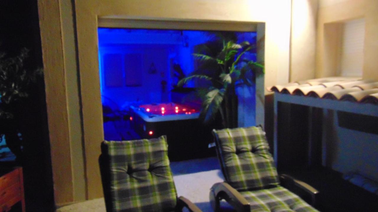 Au Coeur De L'eze Avec Jacuzzi Apartment *