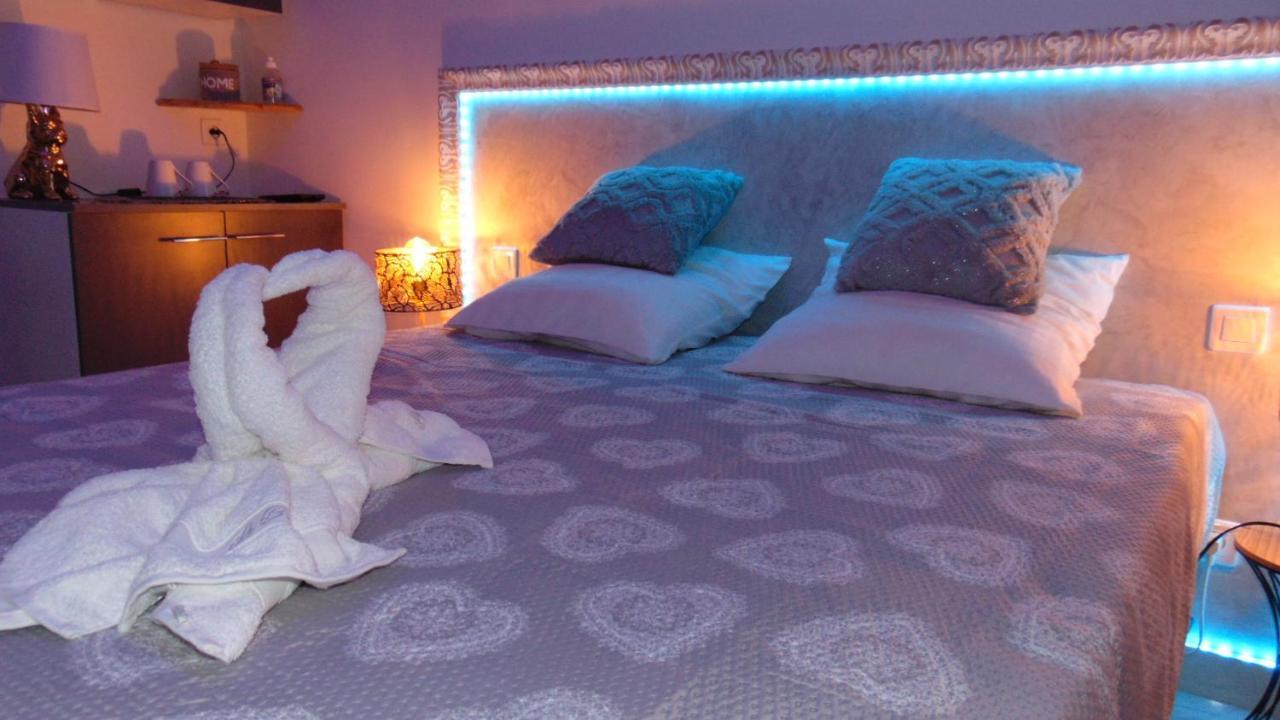 Au Coeur De L'eze Avec Jacuzzi La Tour-d'Aigues